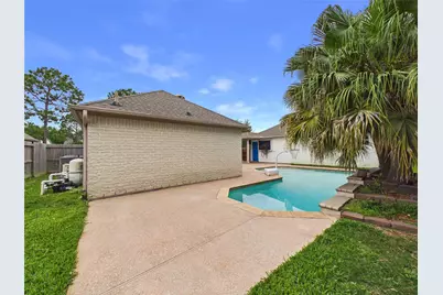 111 Bending Brook Lane, Dickinson, TX 77539 - Photo 46