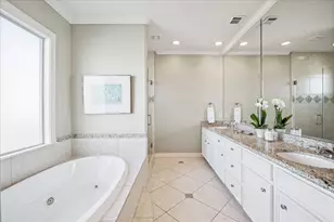 2025 Park St, Houston, TX 77019 - Photo 18