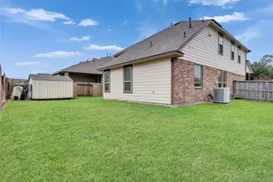 6530 Hunters Creek Ln, Baytown, TX 77521 - Photo 34