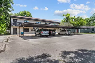 201 S Kansas Ave, League City, TX 77573 - Photo 2