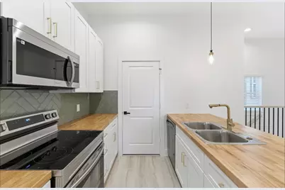 7809 Dyer St, Houston, TX 77088 - Photo 22