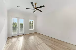 7809 Dyer St, Houston, TX 77088 - Photo 10