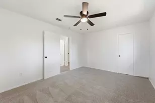 6602 Indian Falls Dr, Houston, TX 77489 - Photo 12