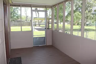 707 Alice St, Sweeny, TX 77480 - Photo 12