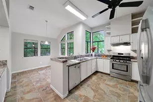 34 W Trace Creek Dr, The Woodlands, TX 77381 - Photo 8