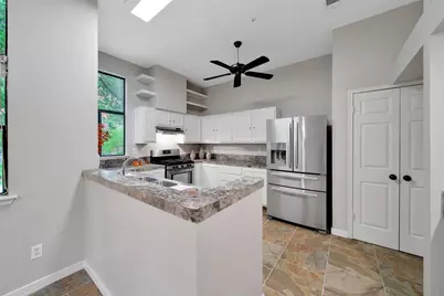 34 W Trace Creek Drive, The Woodlands, TX 77381 - Photo 10