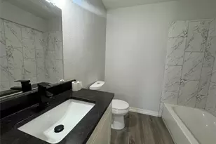 7210 Hemlock St, Houston, TX 77012 - Photo 4