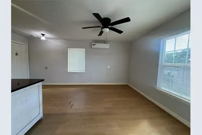 7210 Hemlock Street #3, Houston, TX 77012 - Photo 2