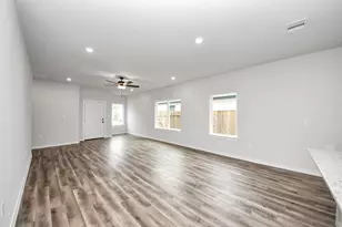 18724 Loom dr, Conroe, TX 77306 - Photo 14