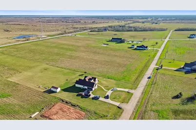 365 Brahman Trail, Angleton, TX 77515 - Photo 12