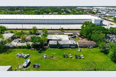 11918 N Houston Rosslyn Road, Houston, TX 77086 - Photo 2