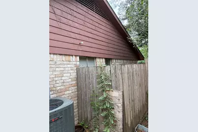 2415 Tinechester Drive, Houston, TX 77339 - Photo 4