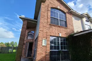 20906 S Hide Ct, Houston, TX 77073 - Photo 2