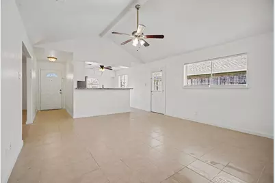 1805 Chickadee Drive, League City, TX 77573 - Photo 4