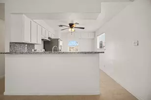 1805 Chickadee Dr, League City, TX 77573 - Photo 8