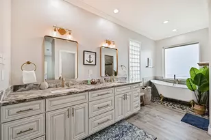 18223 E De Vaca, Galveston, TX 77554 - Photo 20