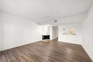 711 Holiday Dr, Galveston, TX 77550 - Photo 6