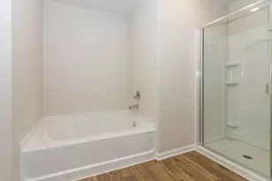 8206 Sunberry Shadow Dr, Houston, TX 77016 - Photo 12