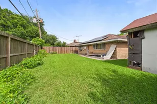 8206 Dillon St, Houston, TX 77061 - Photo 38