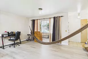 8206 Dillon St, Houston, TX 77061 - Photo 12