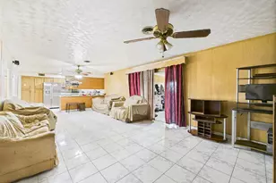 8206 Dillon St, Houston, TX 77061 - Photo 26