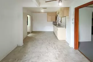 5234 Wilmington St, Houston, TX 77033 - Photo 6