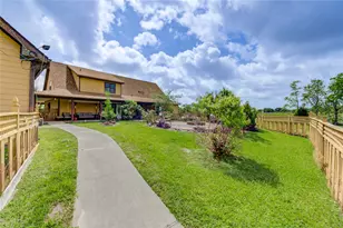 8204 S Humble Camp Rd, Dickinson, TX 77539 - Photo 22