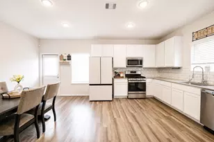 11012 32nd Ave N, Texas City, TX 77591 - Photo 14
