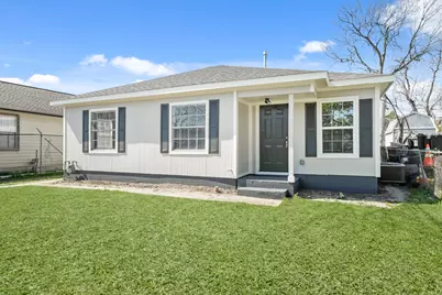 618 Hoffman Street, Houston, TX 77020 - Photo 1