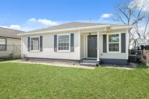 618 Hoffman St, Houston, TX 77020 - Photo 1