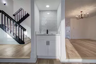 4710 Country Club View, Baytown, TX 77521 - Photo 10