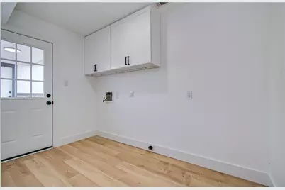 4710 Country Club View, Baytown, TX 77521 - Photo 18