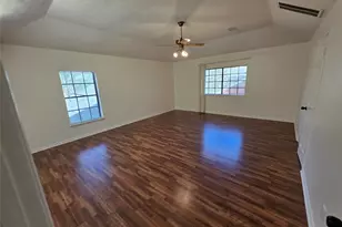 8819 Rocky Valley Dr, Houston, TX 77083 - Photo 18