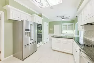 7710 Brook Springs Dr, Houston, TX 77095 - Photo 12