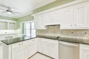 7710 Brook Springs Dr, Houston, TX 77095 - Photo 14