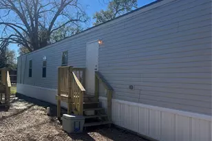 1412 Austin St, Bay City, TX 77414 - Photo 1