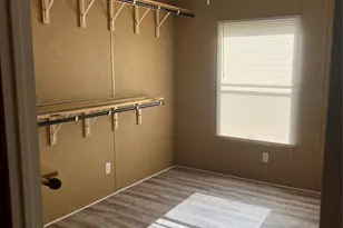 1412 Austin St, Bay City, TX 77414 - Photo 6