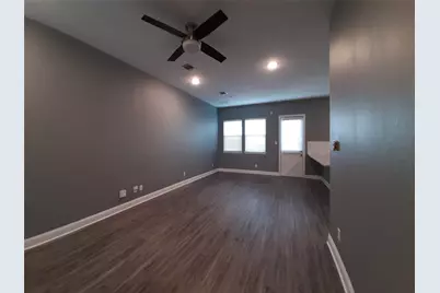 5439 Camaguey Street, Houston, TX 77023 - Photo 4