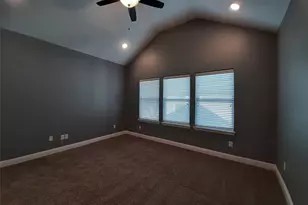 5439 Camaguey St, Houston, TX 77023 - Photo 10