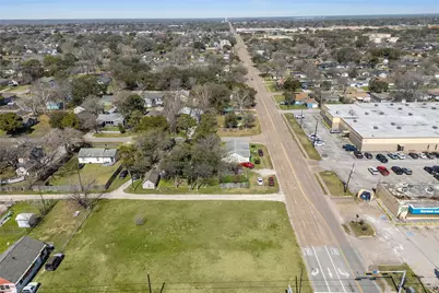 2102 Texas Avenue, Texas City, TX 77590 - Photo 8