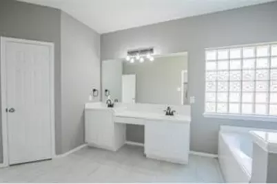 19303 Solon Springs Court, Tomball, TX 77375 - Photo 18