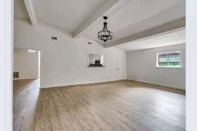 5627 Southbrook Drive, Houston, TX 77033 - Photo 22