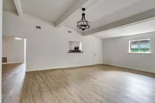 5627 Southbrook Dr, Houston, TX 77033 - Photo 22