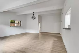 5627 Southbrook Dr, Houston, TX 77033 - Photo 24