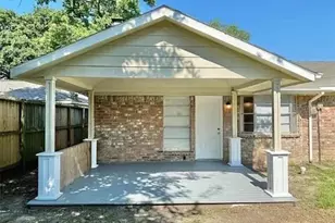 10915 Gatlinburg Dr, Houston, TX 77031 - Photo 2