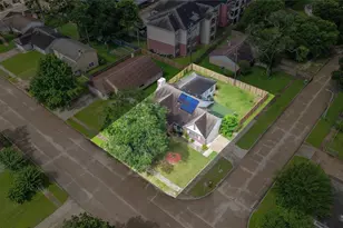 15719 Baytree Dr, Houston, TX 77070 - Photo 2