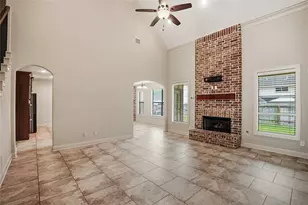 536 Stephen F Austin Dr, Conroe, TX 77302 - Photo 6