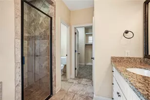 536 Stephen F Austin Dr, Conroe, TX 77302 - Photo 20