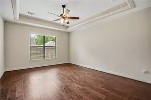 536 Stephen F Austin Dr, Conroe, TX 77302 - Photo 18