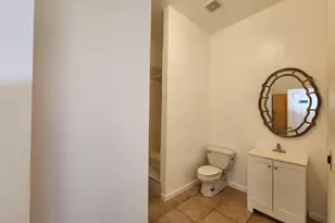 5027 Creekmont Dr, Houston, TX 77091 - Photo 4